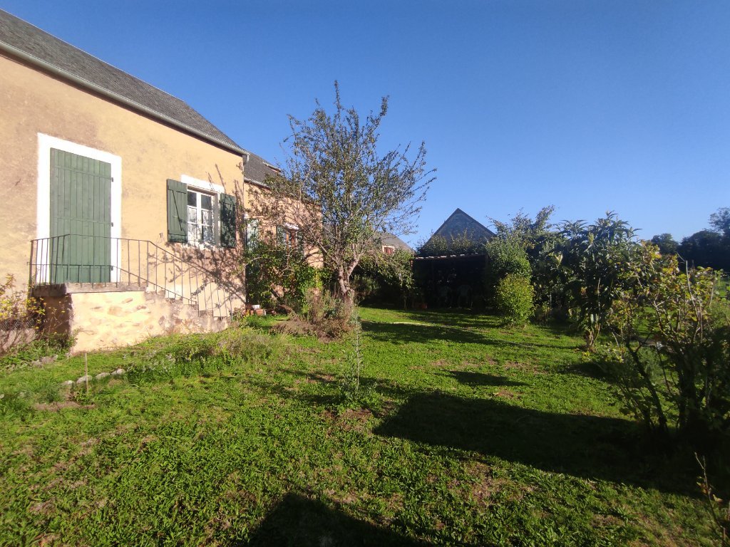 MAISON - ST PEREUSE - 92.21 m2 - VENDU