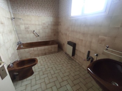 MAISON A VENDRE - ST PEREUSE - 97.06 m2 - 78 000 €