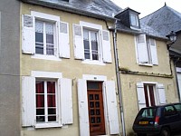 Maison de bourg A VENDRE - ST SAULGE - 182.4 m2 - 59 000 &euro;