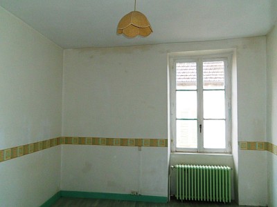 MAISON A VENDRE - ST SAULGE - 71.99 m2 - 37000€