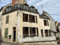 MAISON DE VILLAGE A VENDRE - ST SAULGE - 90 m2 - 30 000 €