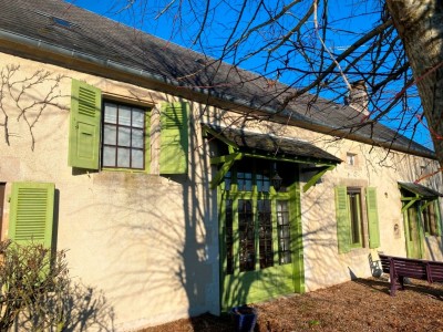 maison de campagne en viager A VENDRE - ST SAULGE - 181.39 m2 - 27000€