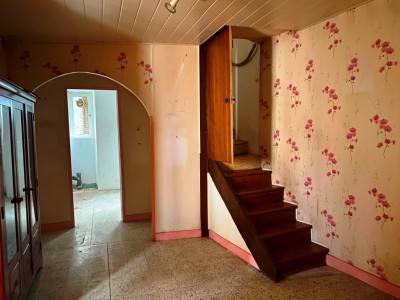MAISON COEUR VILLAGE AVEC JARDIN A VENDRE - ST SAULGE - 151.85 m2 - 34000€
