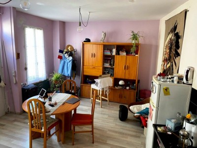 MAISON DE VILLAGE - REMISE ET JARDIN CLOS A VENDRE - ST SAULGE - 50.67 m2 - 38000€