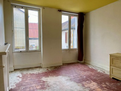 MAISON A VENDRE - ST SAULGE - 40.93 m2 - 24000€