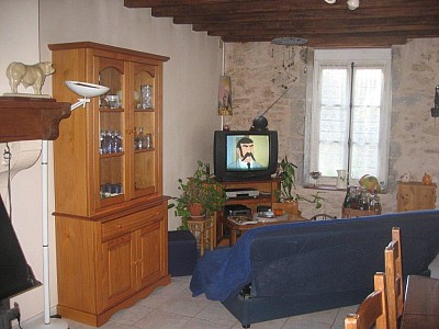 MAISON DE VILLAGE-DEPENDANCES-TERRAIN 46000 A VENDRE - ST SAULGE - 60.18 m2 - 46000€