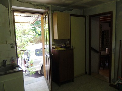 MAISON DE BOURG - GRANGE ET JARDIN A VENDRE - ST SAULGE - 67.6 m2 - 39 000 €