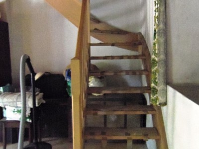 MAISON DE BOURG - GRANGE ET JARDIN A VENDRE - ST SAULGE - 67.6 m2 - 39 000 €