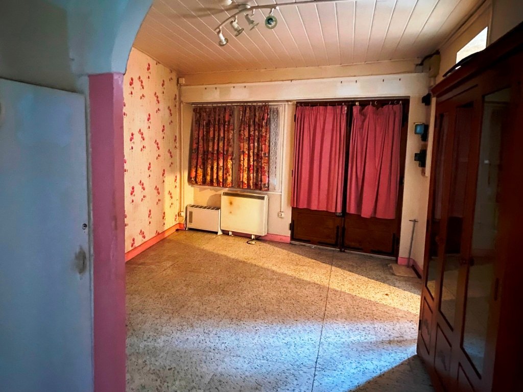 MAISON COEUR VILLAGE AVEC JARDIN - ST SAULGE - 151.85 m2 - VENDU