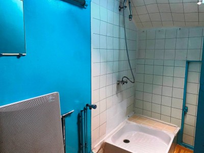 MAISON COEUR VILLAGE AVEC JARDIN A VENDRE - ST SAULGE - 151.85 m2 - 20 000 €