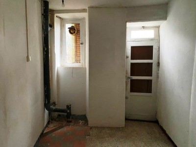 MAISON COEUR VILLAGE AVEC JARDIN A VENDRE - ST SAULGE - 151.85 m2 - 20 000 €