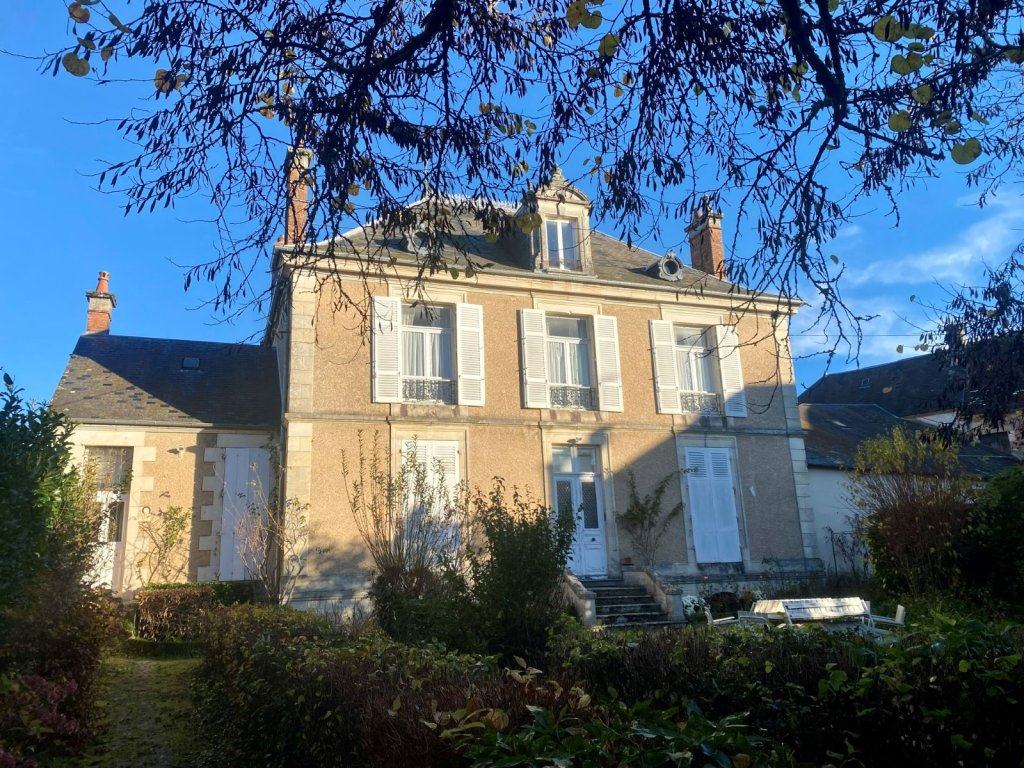 MAISON - ST SAULGE - 299.56 m2 - VENDU