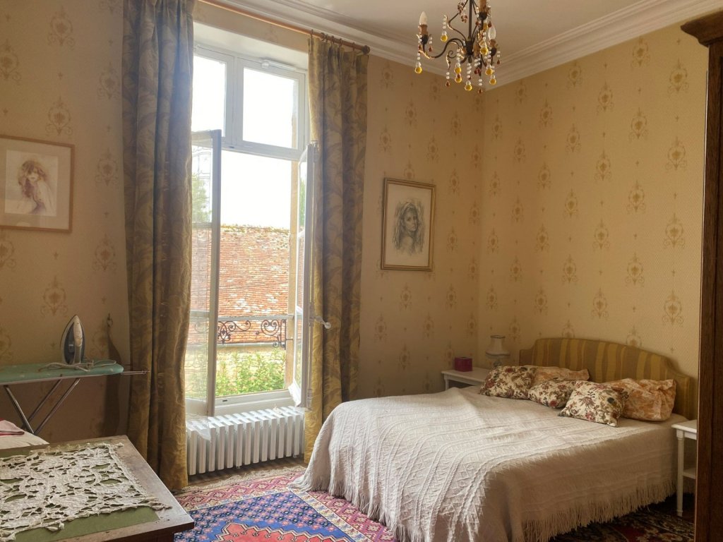 MAISON - ST SAULGE - 299.56 m2 - VENDU