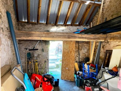 MAISON DE VILLAGE - REMISE ET JARDIN CLOS A VENDRE - ST SAULGE - 50.67 m2 - 32 000 €