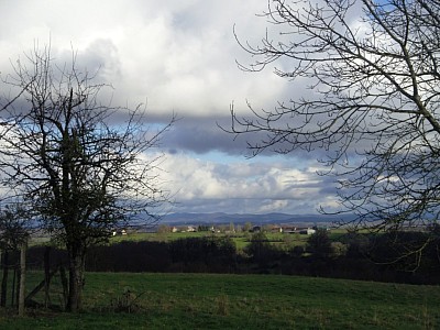 MAISON A FINIR DE RENOVER - VUE MORVAN A VENDRE - ST SAULGE - 39.14 m2 - 20 000 &euro;