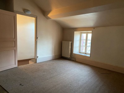 MAISON A VENDRE - ST SAULGE - 88.84 m2 - 26 000 €