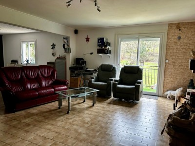 MAISON A VENDRE - ST SAULGE - 148.91 m2 - 129 000 €
