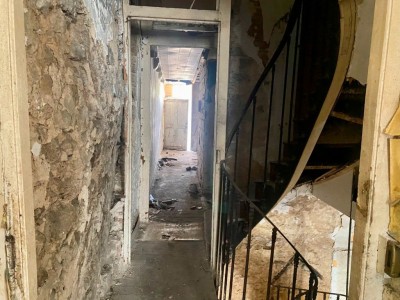 MAISON A VENDRE - ST SAULGE - 265 m2 - 18 000 €