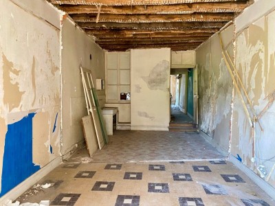 MAISON A VENDRE - ST SAULGE - 265 m2 - 18 000 €