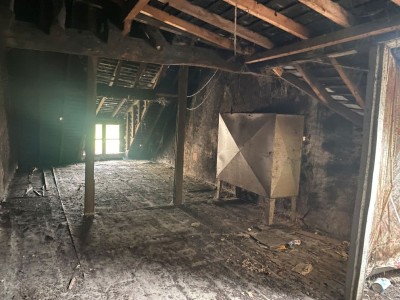 MAISON A VENDRE - ST SAULGE - 265 m2 - 18 000 €