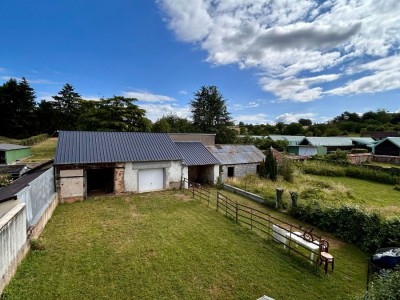 MAISON A VENDRE - ST SAULGE - 103.78 m2 - 73 000 €