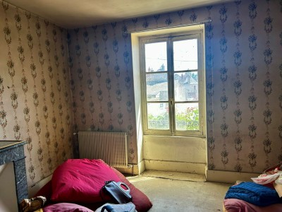 MAISON A VENDRE - ST SAULGE - 117.95 m2 - 49 000 €