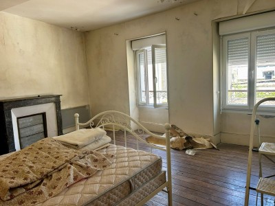 MAISON A VENDRE - ST SAULGE - 100.38 m2 - 80 000 &euro;
