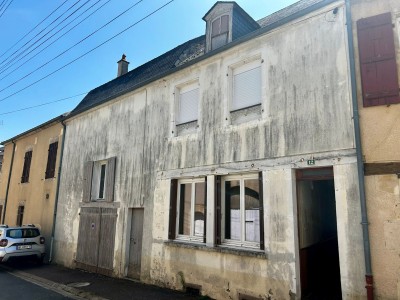 MAISON A VENDRE - ST SAULGE - 100.38 m2 - 80 000 &euro;