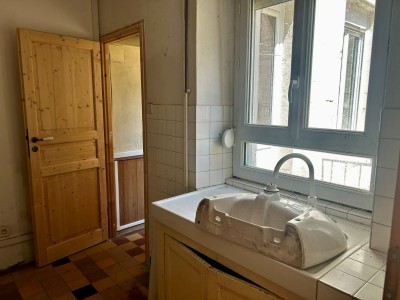 MAISON A VENDRE - ST SAULGE - 100.38 m2 - 80 000 &euro;