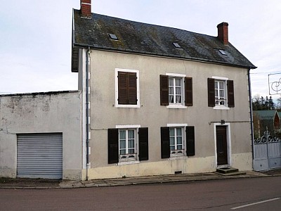 MAISON A VENDRE - ST SAULGE - 107.87 m2 - 54700 €