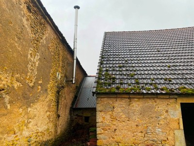 MAISON ET DEPENDANCES SUR BEAU TERRAIN A VENDRE - STE MARIE - 52 m2 - 39 000 €
