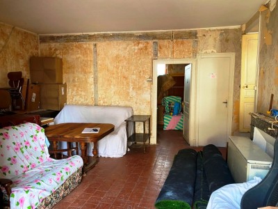 MAISON DE VILLAGE -DEPENDANCES - JARDIN 35000  A VENDRE - TAMNAY EN BAZOIS - 118.87 m2 - 35000€