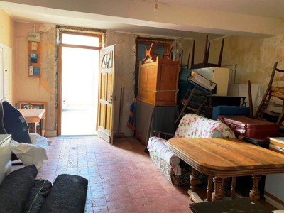 MAISON DE VILLAGE -DEPENDANCES - JARDIN 35000  A VENDRE - TAMNAY EN BAZOIS - 118.87 m2 - 35000€