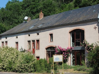 PROPRIETE A VENDRE - ANOST - 200 m2 - 290000€