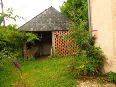 PROPRIETE A VENDRE - ANOST - 200 m2 - 290000€