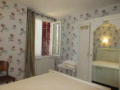 PROPRIETE A VENDRE - AUTUN - 222 m2 - 295000€