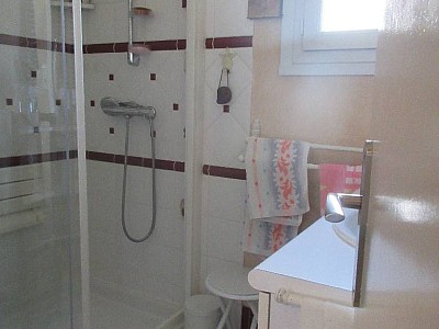 PROPRIETE A VENDRE - AUTUN - 222 m2 - 295000€