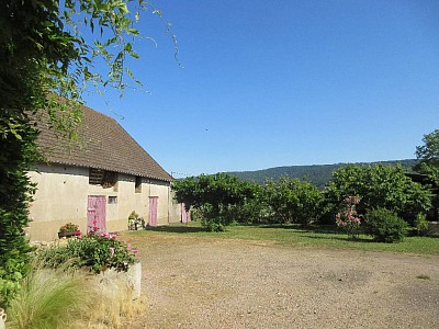 PROPRIETE A VENDRE - AUTUN - 222 m2 - 295000€