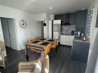 Ensemble immobilier de 7 maisons - 9 Logements A VENDRE - DOMMARTIN - 560 m2 - 369000€