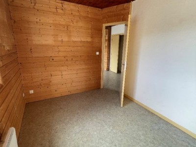 Ensemble immobilier de 7 maisons - 9 Logements A VENDRE - DOMMARTIN - 560 m2 - 369000€