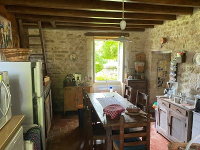 Maison de caractre avec piscine - MOUSSY - 160.26 m2 - VENDU