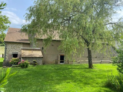 Maison de caractre avec piscine - MOUSSY - 160.26 m2 - VENDU