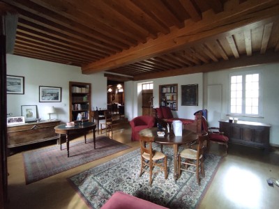 PROPRIETE A VENDRE - ST LEGER DE FOUGERET - 329.76 m2 - 368 000 €