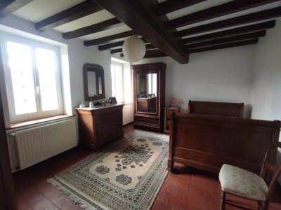 PROPRIETE A VENDRE - ST LEGER DE FOUGERET - 329.76 m2 - 368 000 €