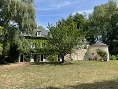 PROPRIETE A VENDRE - ST LEGER DE FOUGERET - 329.76 m2 - 368 000 €