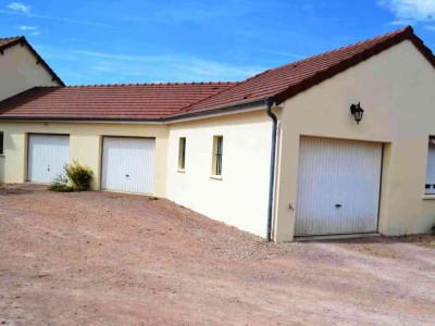 PROPRIETE A VENDRE - ST SAULGE - 169 m2 - 258000€
