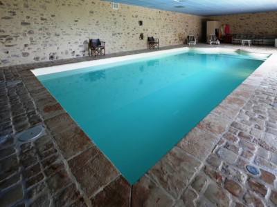 PROPRIETE DE CHARME - BELLES PRESTATIONS A VENDRE - ST SAULGE - 219.06 m2 - 486000€