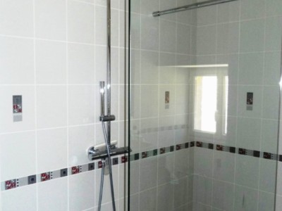 PROPRIETE DE CHARME - BELLES PRESTATIONS A VENDRE - ST SAULGE - 219.06 m2 - 486000€