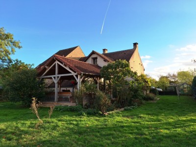 PROPRIETE A VENDRE - STE MARIE - 272.88 m2 - 298000€