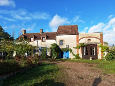 PROPRIETE A VENDRE - STE MARIE - 272.88 m2 - 298000€